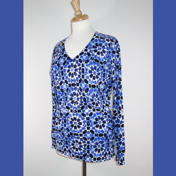 Michael Kors Blue Print V-Neck Sweater - size M - Picture 2 of 13